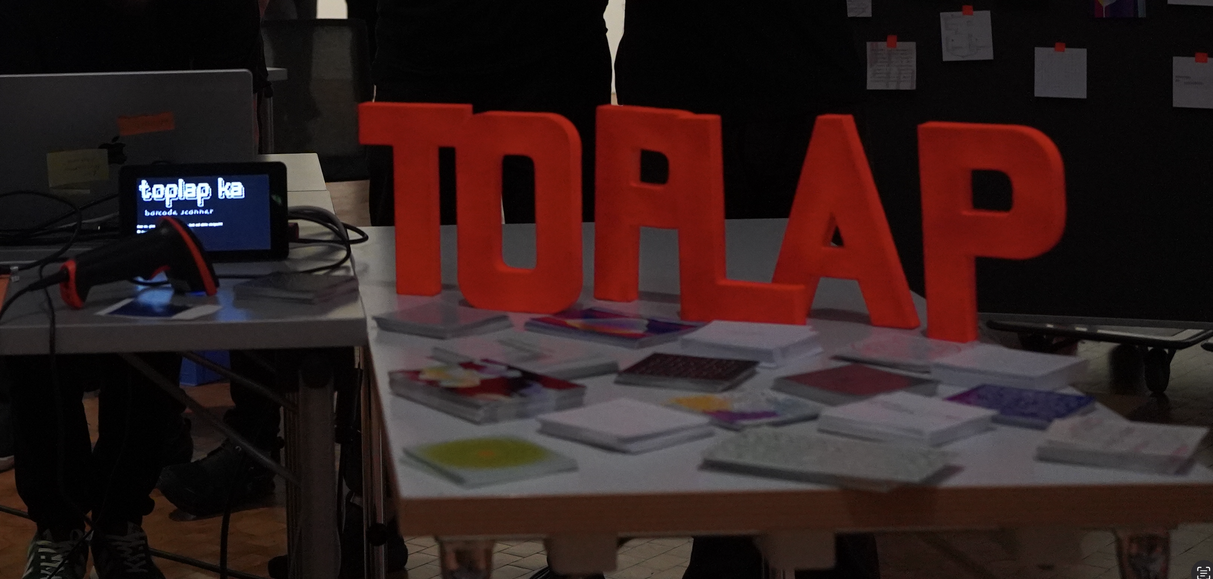 toplap booth